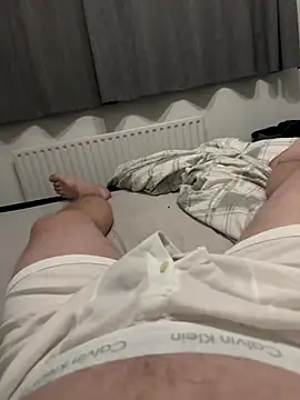 Charlie919111 online show from October 2025 04:44:02 AM