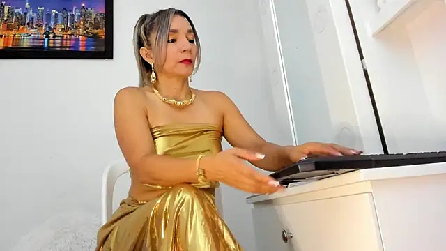 Ms lunaRose online show from June 2026 05:26:01 PM