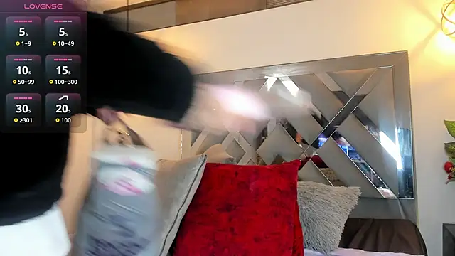 Snapshot of Candy_Hott7 chatting on November 2025 07:58:02 PM Candy Hott7 online show from November 2025 07:58:02 PM