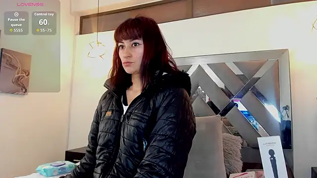 Candy Hott7 online show from November 2025 08:31:01 PM