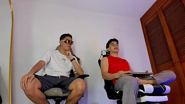 sotooliver3 online show from February 2026 08:24:01 PM