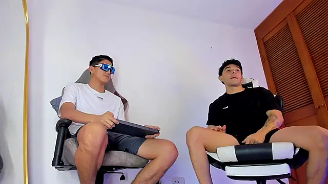 sotooliver3 online show from March 2026 08:14:01 PM