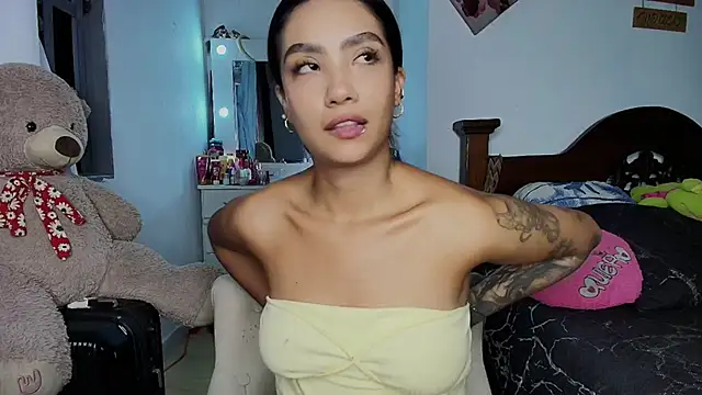 mia yireth online show from October 2025 12:52:02 AM