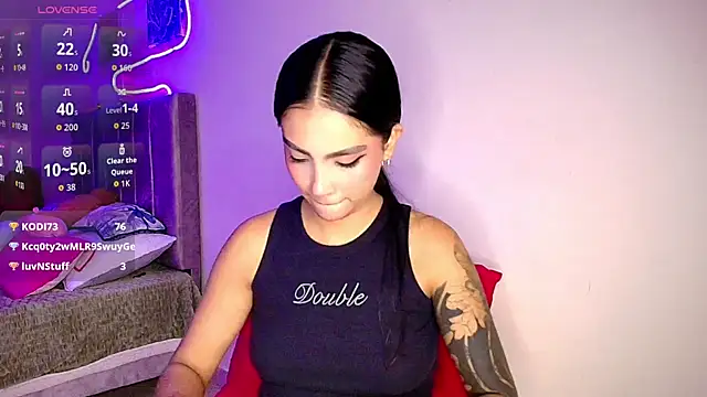 mia yireth online show from May 2026 11:32:01 PM