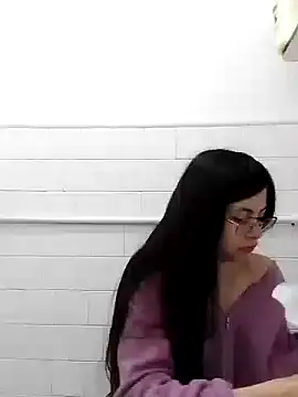 Kylie Rivers online show from October 2025 11:07:01 AM