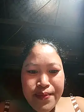 maycuc123 online show from September 2025 01:22:01 PM