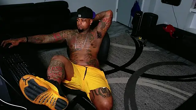 SLANGONDEMHOES online show from June 2026 12:21:02 PM