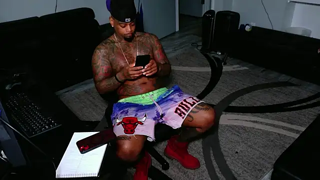 SLANGONDEMHOES online show from June 2026 02:43:02 PM