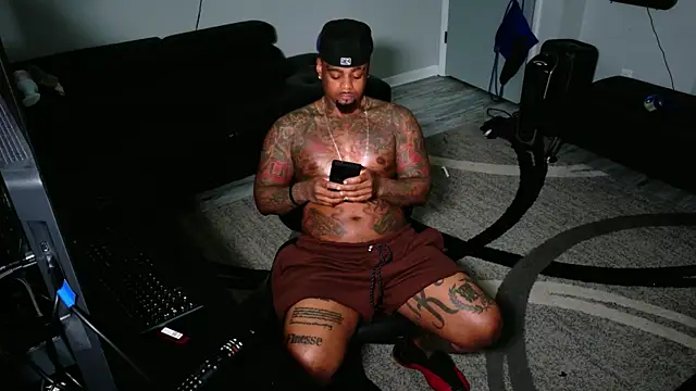 SLANGONDEMHOES online show from June 2026 01:21:02 PM