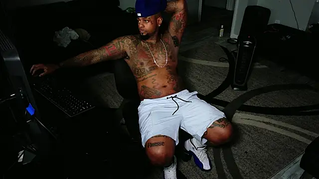 SLANGONDEMHOES online show from June 2026 04:44:01 AM