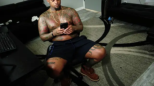 SLANGONDEMHOES online show from July 2026 05:08:02 PM