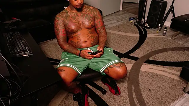 SLANGONDEMHOES online show from July 2026 04:42:02 PM