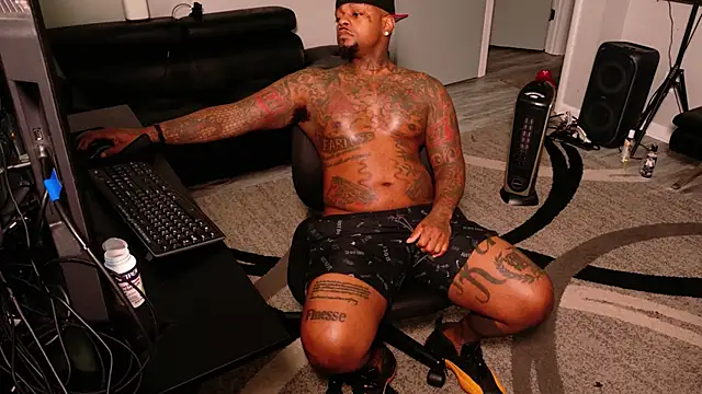 SLANGONDEMHOES online show from July 2026 03:04:02 PM
