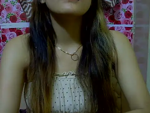 Amira90 online show from September 2025 03:00:02 PM