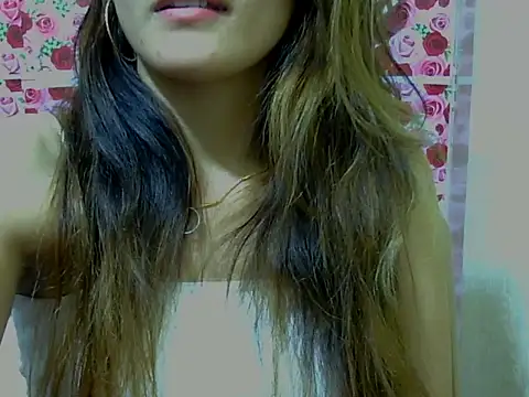 Amira90 online show from September 2025 07:04:01 PM