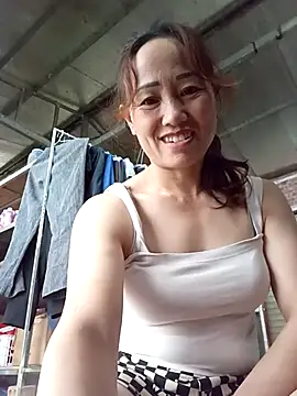 Snapshot of Fienjr chatting on November 2025 08:14:01 AM Fienjr online show from November 2025 08:14:01 AM