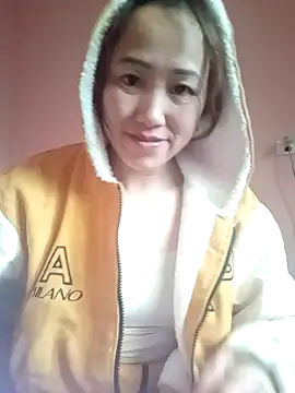 Snapshot of Fienjr chatting on November 2025 07:08:01 AM Fienjr online show from November 2025 07:08:01 AM