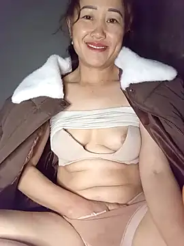 Snapshot of Fienjr chatting on December 2025 08:23:01 AM Fienjr online show from December 2025 08:23:01 AM