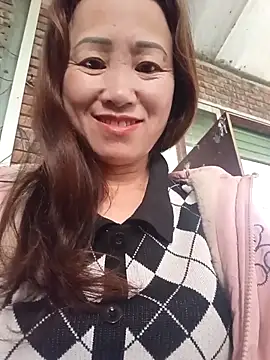 Snapshot of Fienjr chatting on December 2025 12:17:01 AM Fienjr online show from December 2025 12:17:01 AM