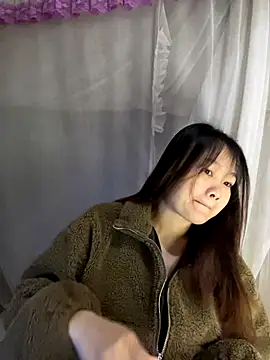 Hinne07 online show from November 2025 01:28:02 AM