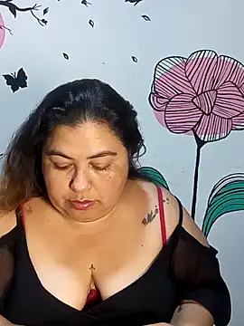 curvy diva  online show from October 2025 09:29:02 AM