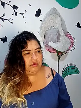 Snapshot of curvy_diva_ chatting on December 2025 09:13:02 AM curvy diva online show from December 2025 09:13:02 AM