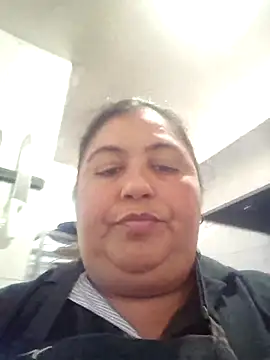 Snapshot of curvy_diva_ chatting on December 2025 09:19:02 PM curvy diva online show from December 2025 09:19:02 PM