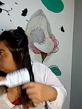 Snapshot of curvy_diva_ chatting on December 2025 09:25:01 AM curvy diva online show from December 2025 09:25:01 AM