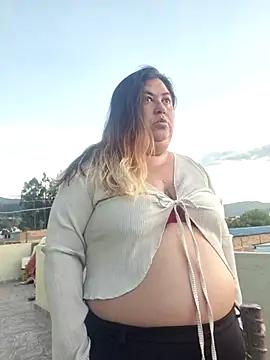 Snapshot of curvy_diva_ chatting on December 2025 10:37:02 PM curvy diva online show from December 2025 10:37:02 PM