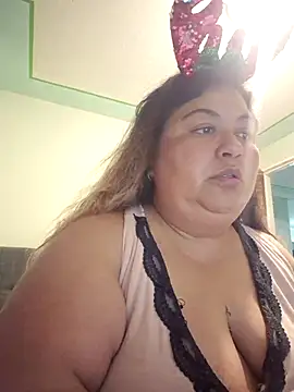 Snapshot of curvy_diva_ chatting on December 2025 11:02:01 PM curvy diva online show from December 2025 11:02:01 PM