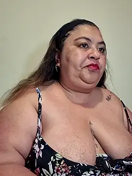 Snapshot of curvy_diva_ chatting on February 2026 11:19:01 AM curvy diva online show from February 2026 11:19:01 AM