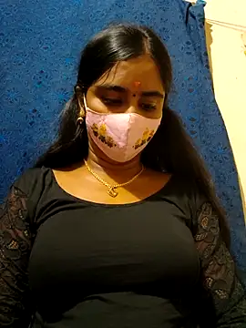 mini-queen online show from January 2026 07:11:01 PM