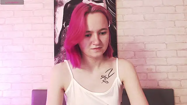 Ericha Stone online show from September 2025 01:16:02 AM