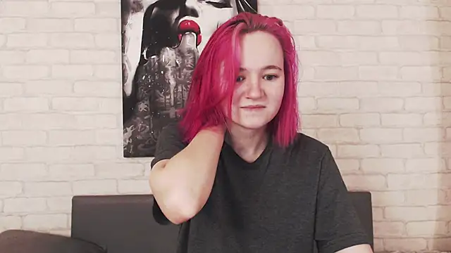 Ericha Stone online show from September 2025 01:49:01 AM