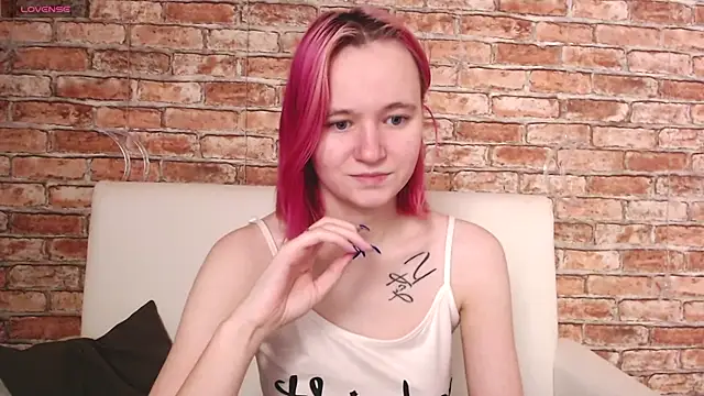 Ericha Stone online show from October 2025 03:18:02 AM