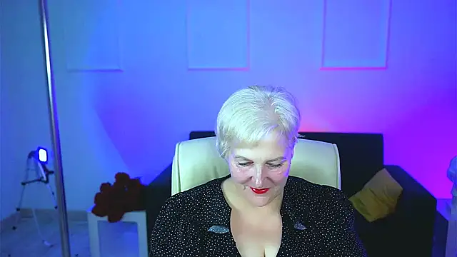 Snapshot of MaryMogan chatting on September 2025 04:29:02 PM MaryMogan online show from September 2025 04:29:02 PM
