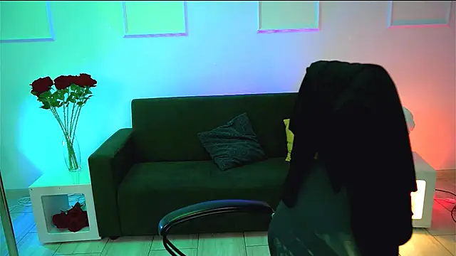 Snapshot of MaryMogan chatting on October 2025 04:13:02 AM MaryMogan online show from October 2025 04:13:02 AM