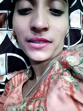 Snapshot of Pahadi_couple chatting on October 2025 04:50:01 PM Pahadi couple online show from October 2025 04:50:01 PM
