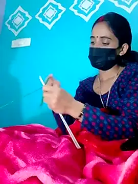 Snapshot of Pahadi_couple chatting on November 2025 06:05:02 AM Pahadi couple online show from November 2025 06:05:02 AM