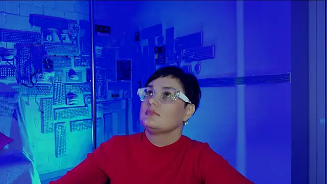 LauraDavidsons online show from October 2025 05:23:02 PM