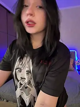 YourLittleDevil online show from March 2026 05:11:01 AM