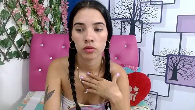 vanesa19  online show from September 2025 02:10:01 PM