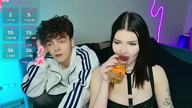 Alice18James online show from November 2025 04:58:02 PM