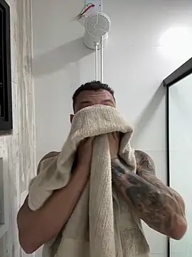 Snapshot of alegriadodia chatting on October 2025 01:47:01 AM alegriadodia online show from October 2025 01:47:01 AM