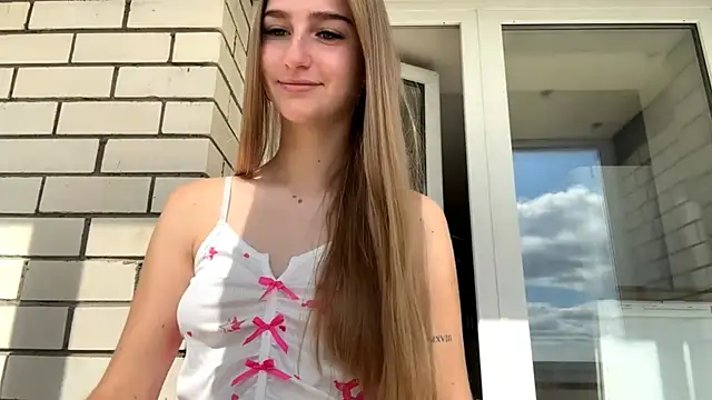 Snapshot of SweetJinny88 chatting on September 2025 07:08:01 AM SweetJinny88 online show from September 2025 07:08:01 AM