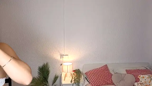 Snapshot of lillypanda chatting on October 2025 08:08:01 PM lillypanda online show from October 2025 08:08:01 PM