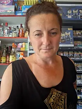 Snapshot of Fluturas2 chatting on September 2025 09:20:01 AM Fluturas2 online show from September 2025 09:20:01 AM