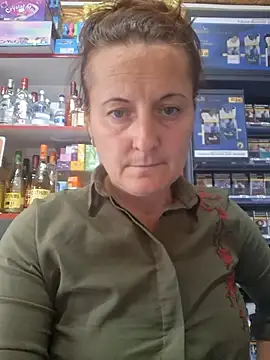 Snapshot of Fluturas2 chatting on September 2025 07:30:02 AM Fluturas2 online show from September 2025 07:30:02 AM