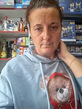 Snapshot of Fluturas2 chatting on September 2025 03:23:02 PM Fluturas2 online show from September 2025 03:23:02 PM