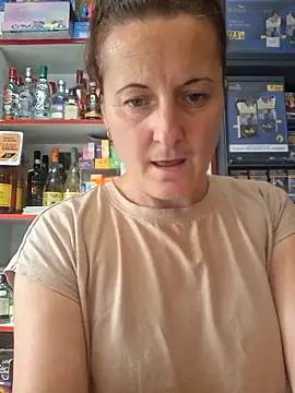 Snapshot of Fluturas2 chatting on September 2025 02:18:02 PM Fluturas2 online show from September 2025 02:18:02 PM